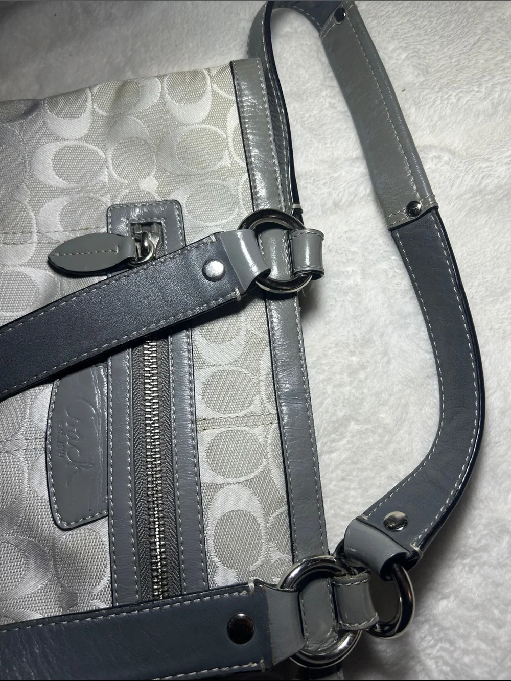Coach Signature Canvas Shoulder Bag in Light Gray and Cream - Picture 9 of 9